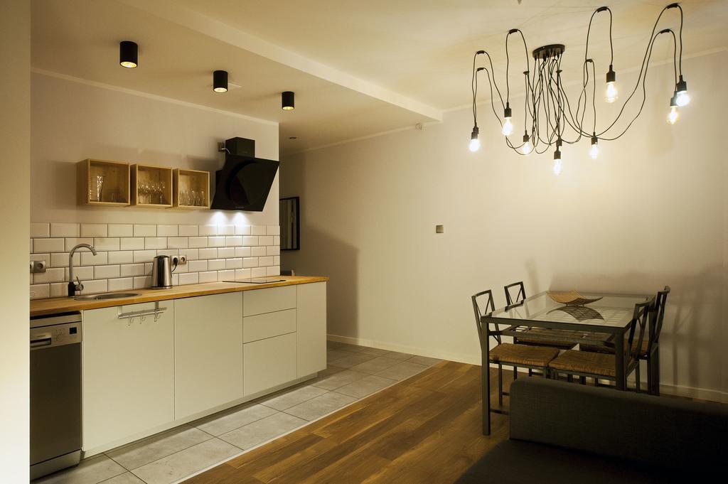 Very Berry - K Jadwigi 58 - Old City Apartment, Self Check In 24H! Poznań Dış mekan fotoğraf